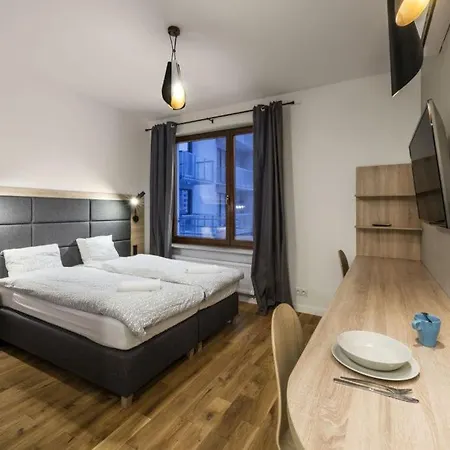 Executive Galeria Park Apartment Warschau
